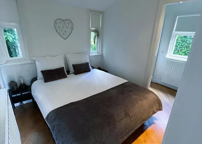 Felicity - Family In The Forest Chalet