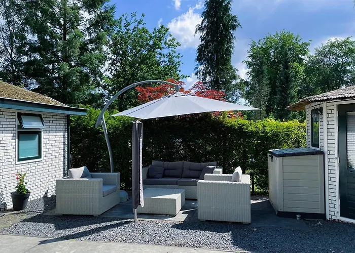 Felicity - Family In The Forest * Beekbergen