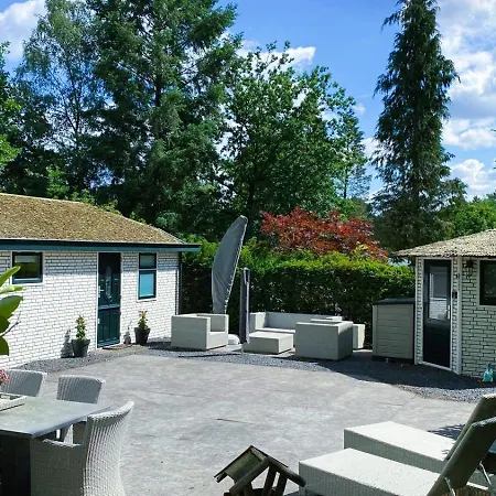 Chalet Felicity - Family In The Forest Beekbergen